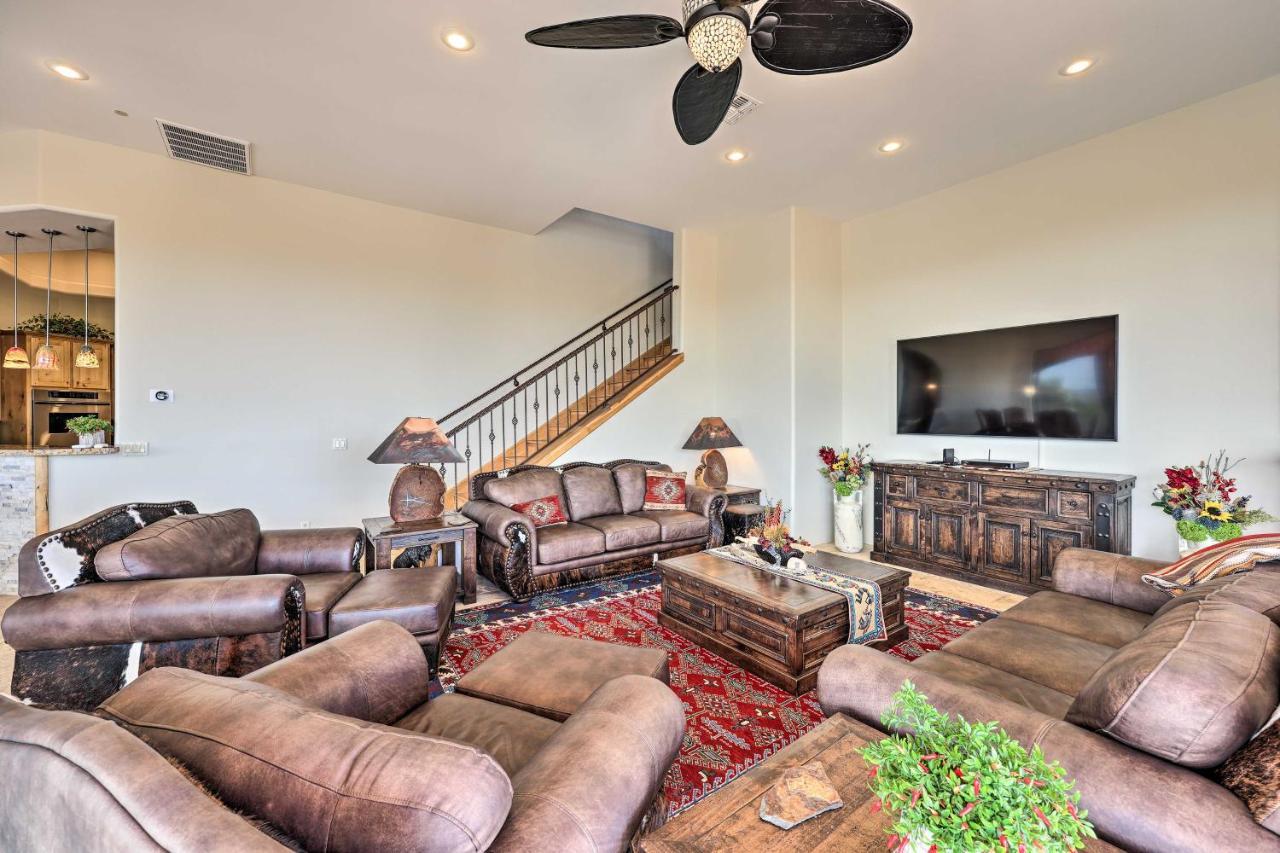Vacation Pool And Mountain Views! Villa Scottsdale